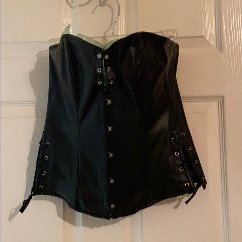 Corset